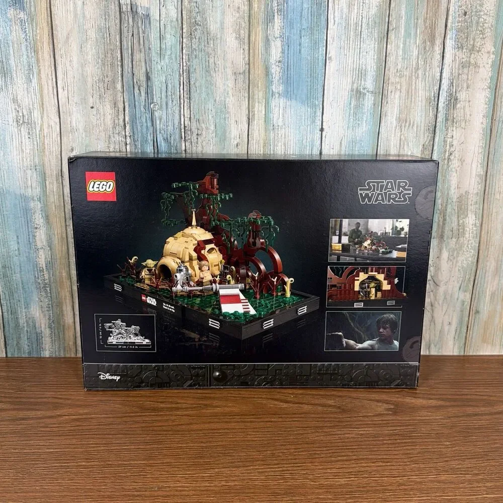 LEGO Star Wars Dagobah Jedi Training Diorama 75330 New Sealed 1000 Pcs NIB
